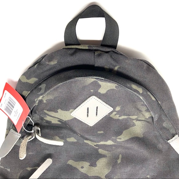 68 day pack north face